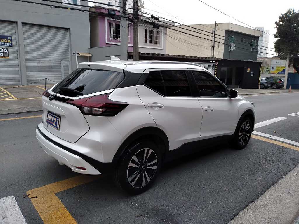 Nissan Kicks Branco