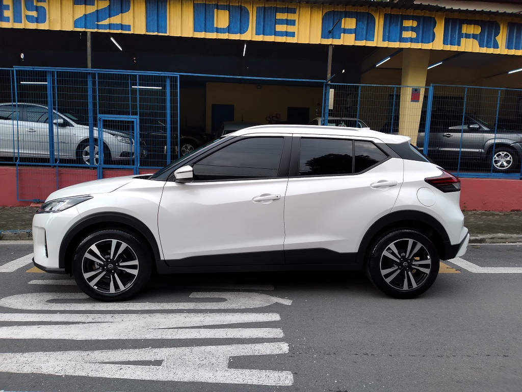 Nissan Kicks Branco