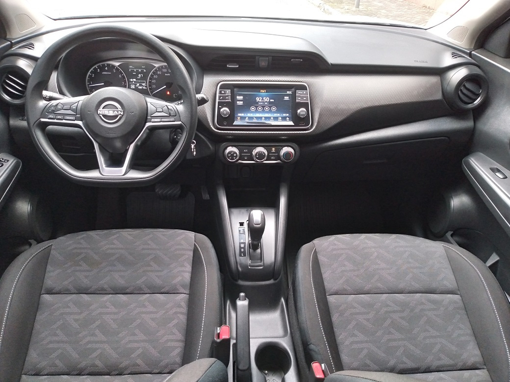 Nissan Kicks Branco