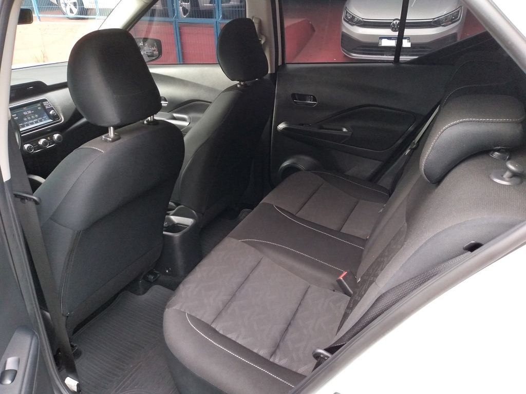 Nissan Kicks Branco