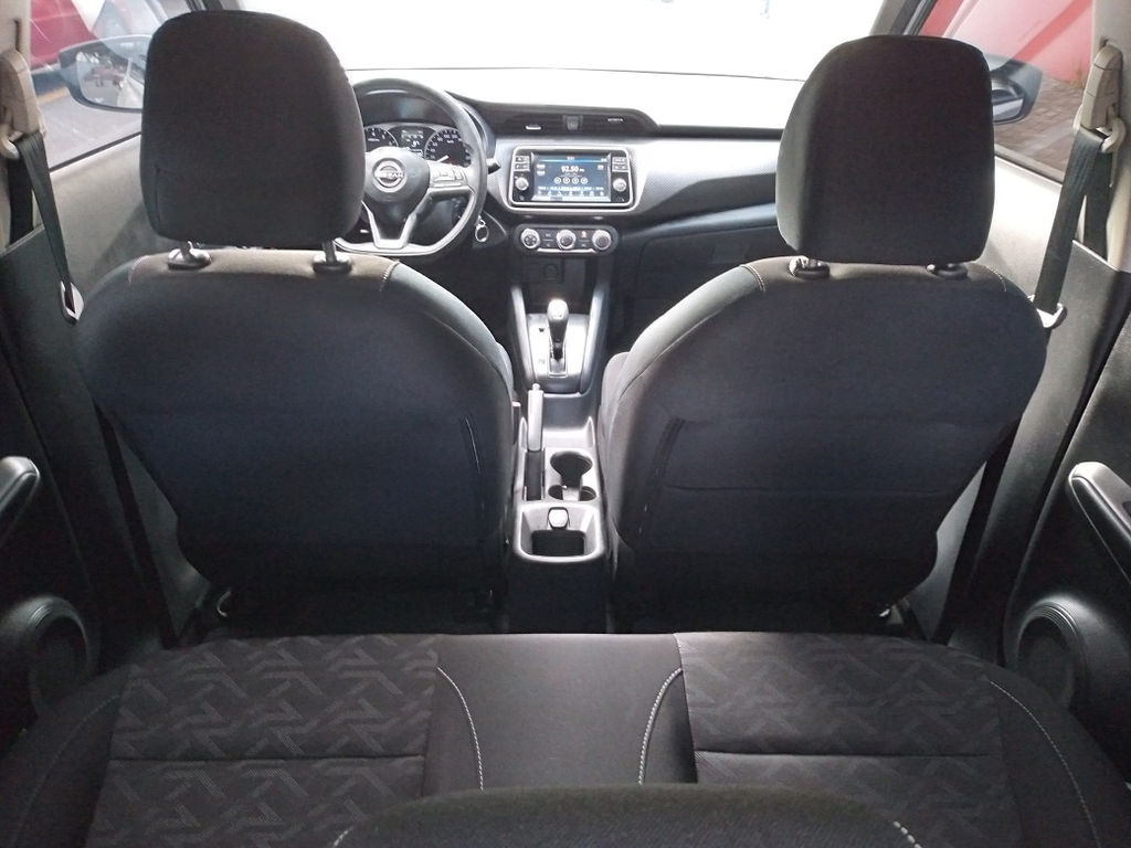 Nissan Kicks Branco