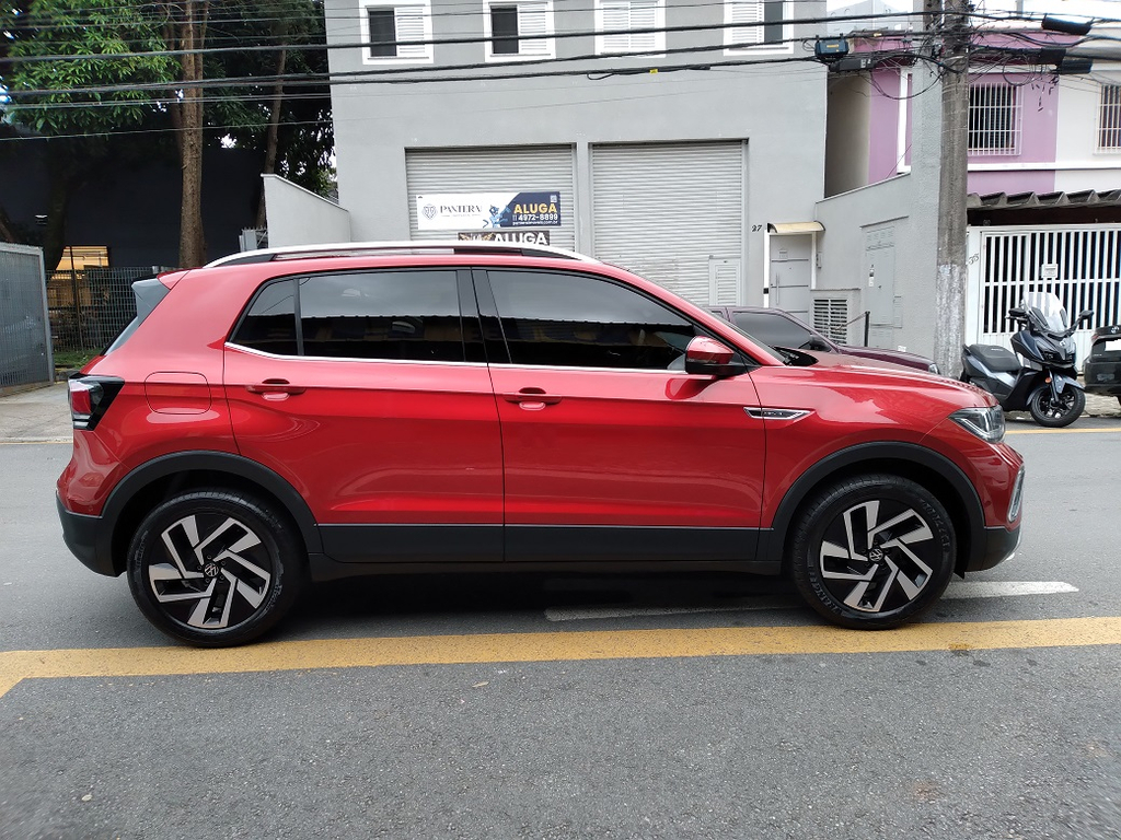 Volkswagen T-Cross Vermelho
