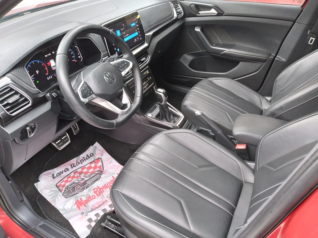 Volkswagen T-Cross Vermelho