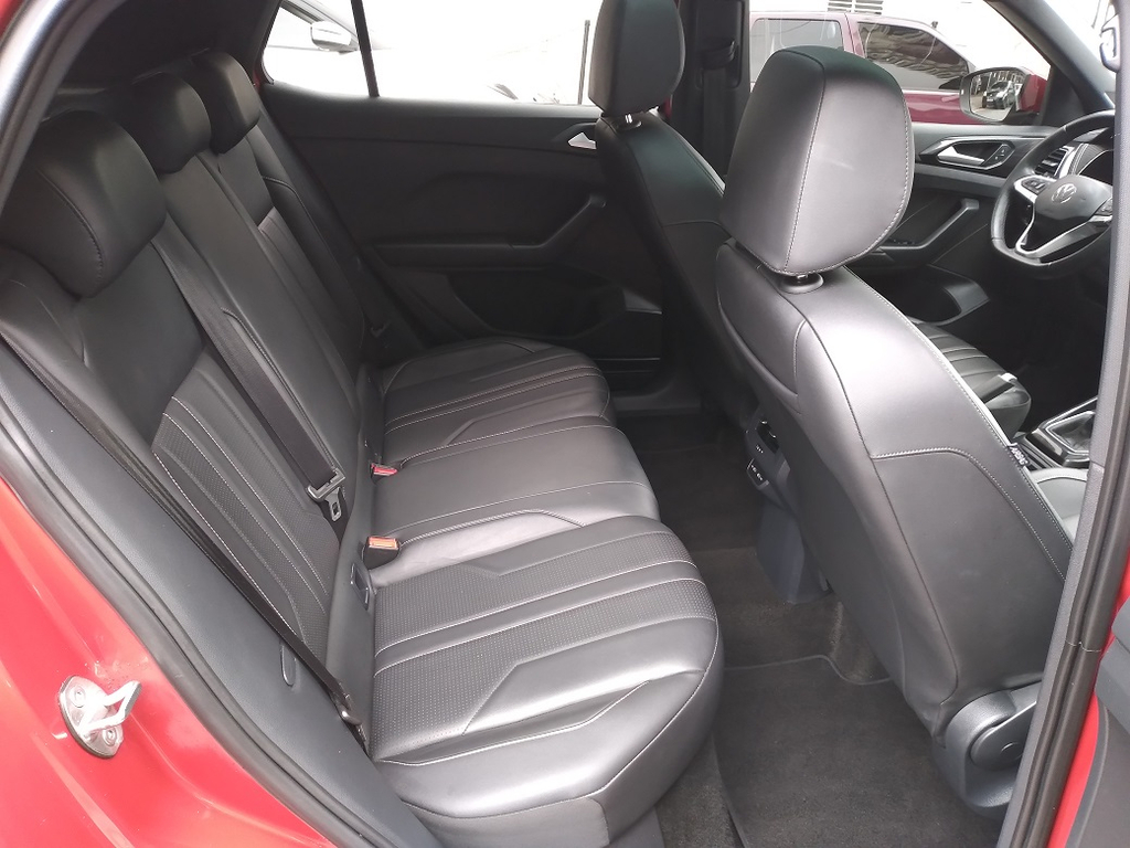 Volkswagen T-Cross Vermelho