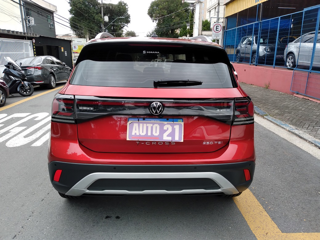 Volkswagen T-Cross Vermelho