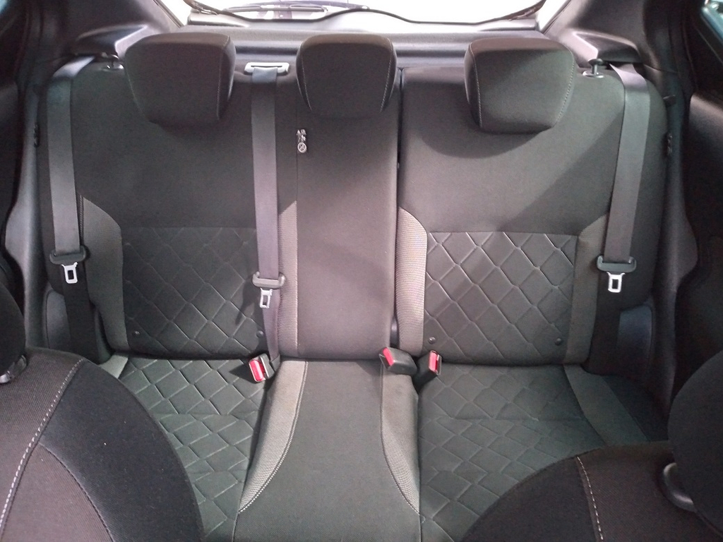 Nissan Kicks Branco
