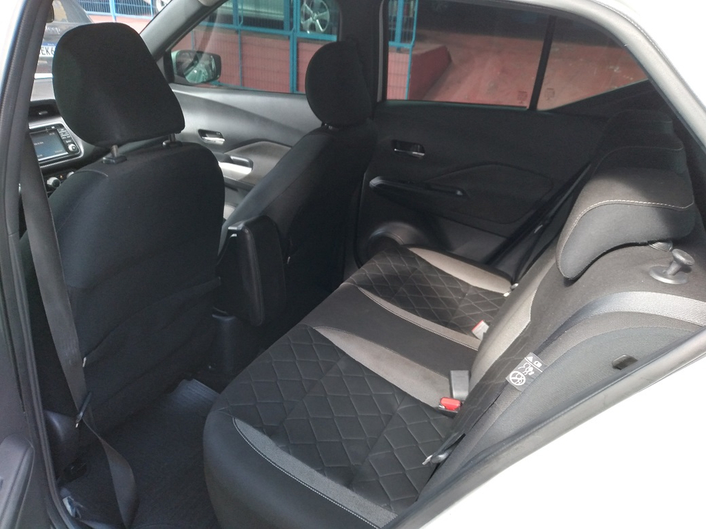 Nissan Kicks Branco