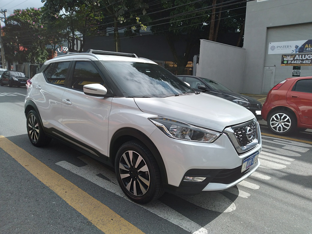 Nissan Kicks Branco