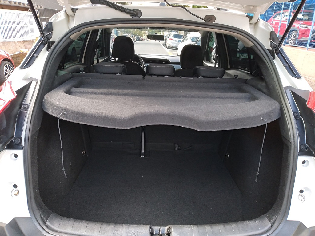 Nissan Kicks Branco