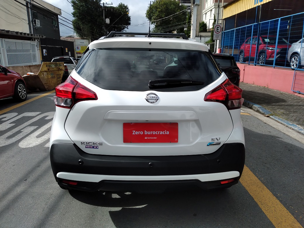 Nissan Kicks Branco