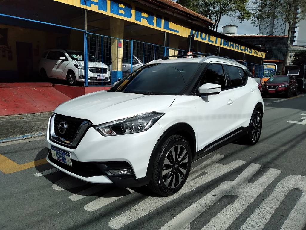 Nissan Kicks Branco