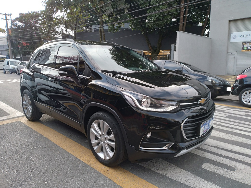 Chevrolet Tracker Preto
