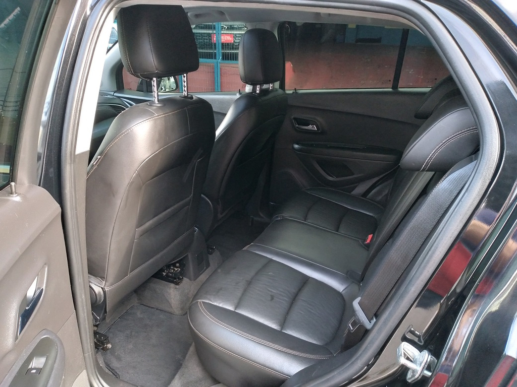 Chevrolet Tracker Preto