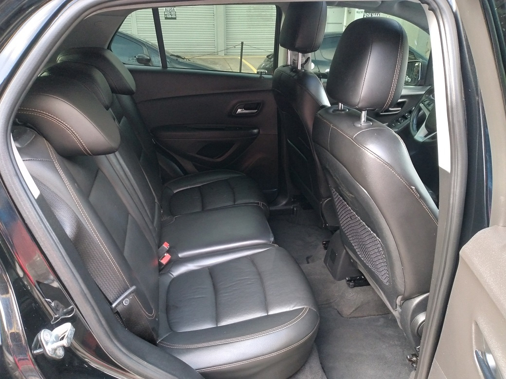 Chevrolet Tracker Preto
