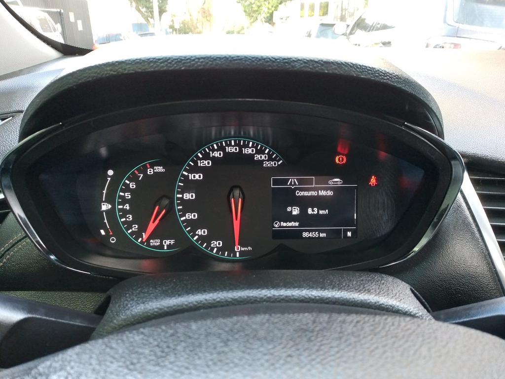 Chevrolet Tracker Preto