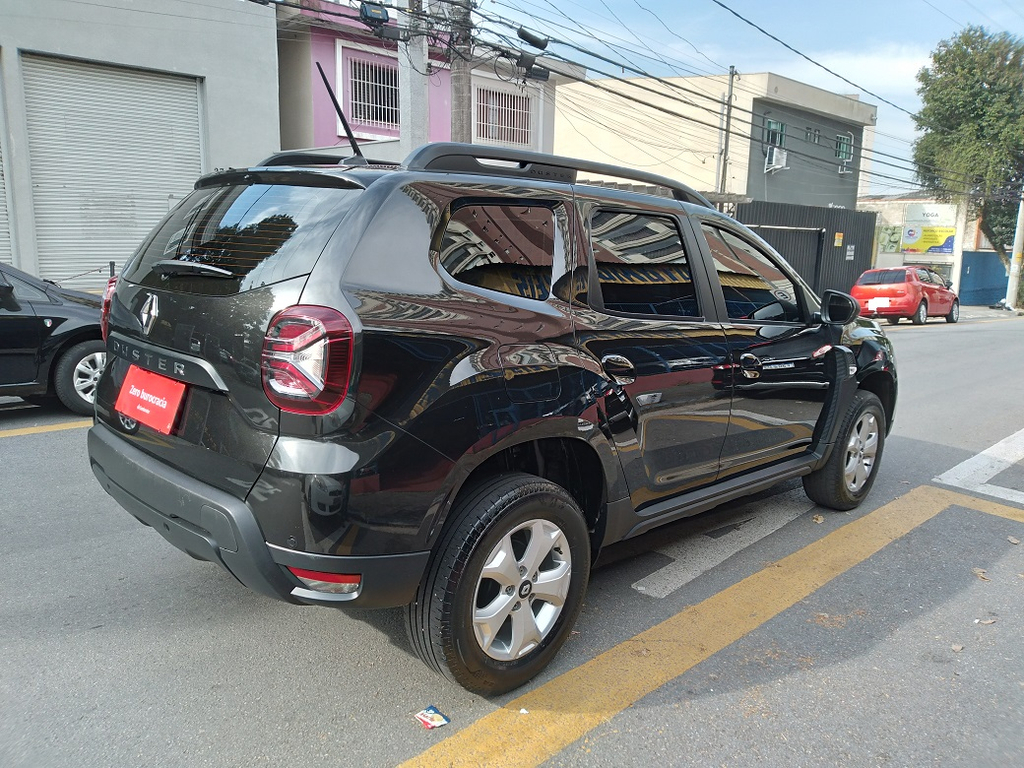 Renault Duster Preto