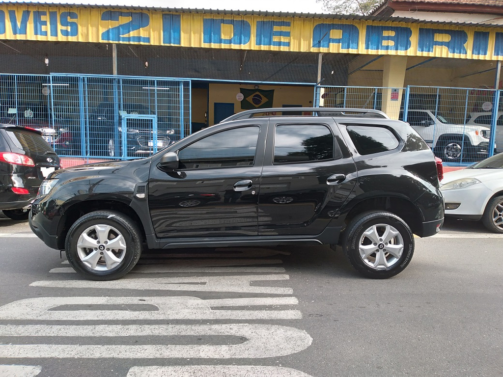 Renault Duster Preto
