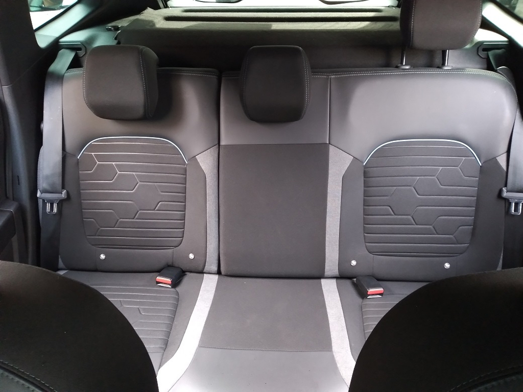 Renault Duster Preto