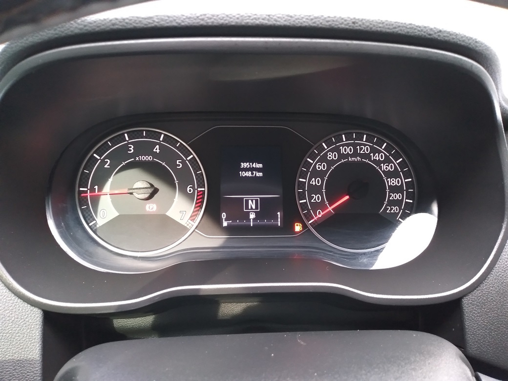 Renault Duster Preto