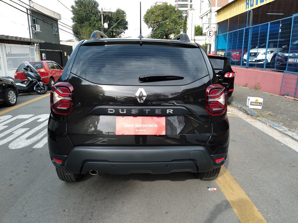Renault Duster Preto