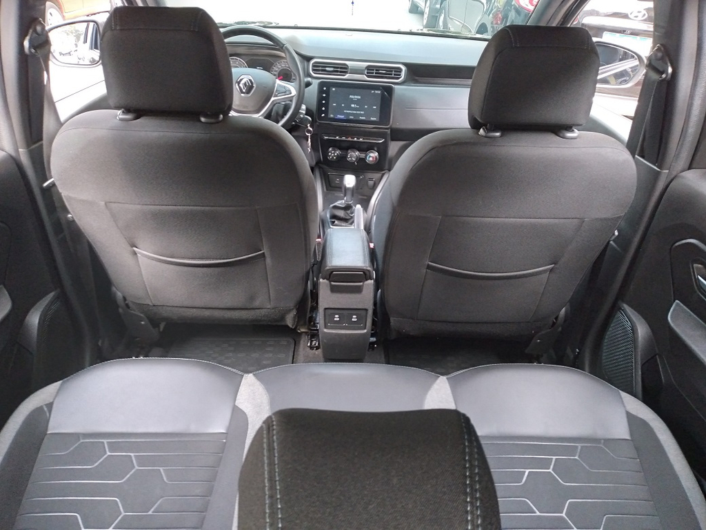 Renault Duster Preto