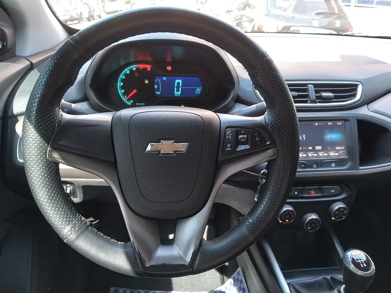 Chevrolet Prisma Preto