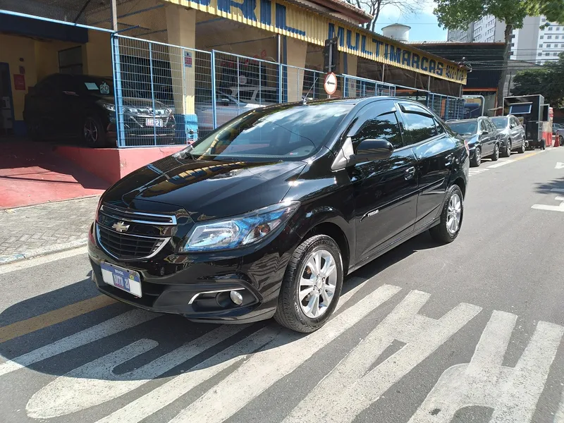 Chevrolet Prisma Preto