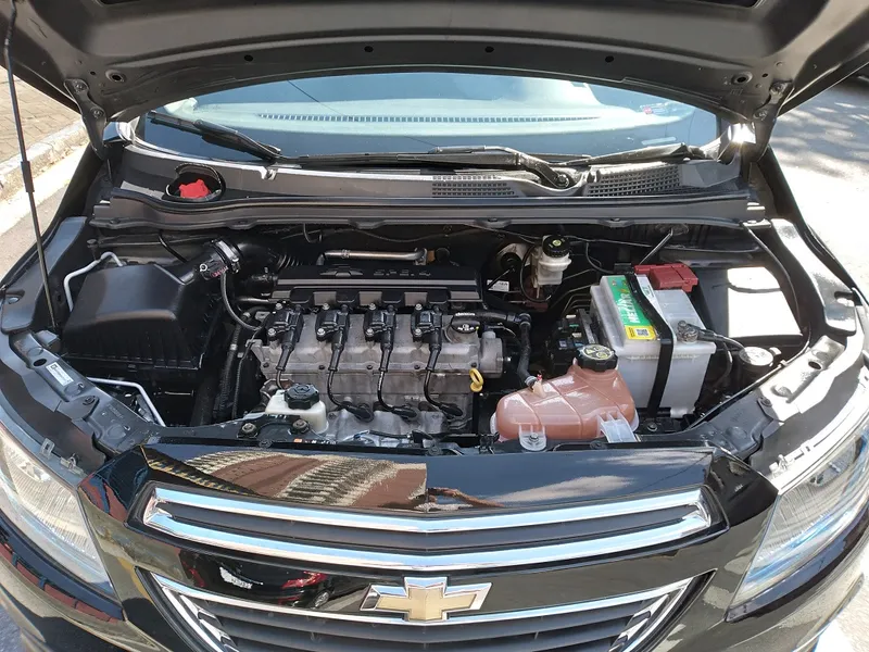 Chevrolet Prisma Preto