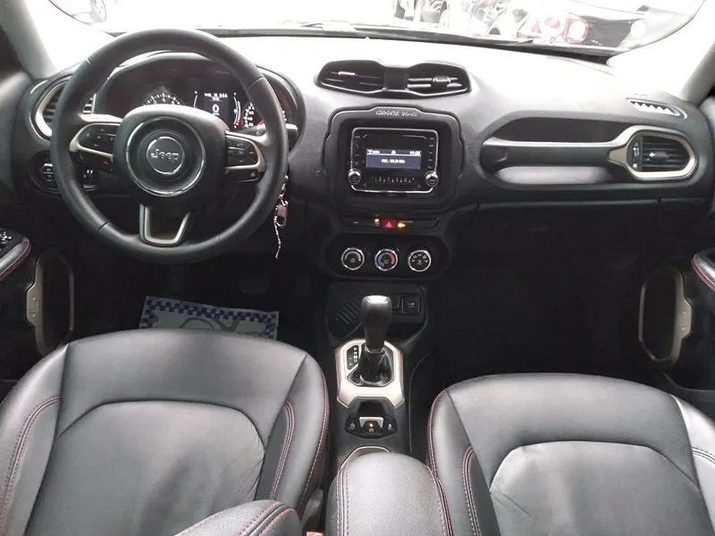 Jeep Renegade Preto
