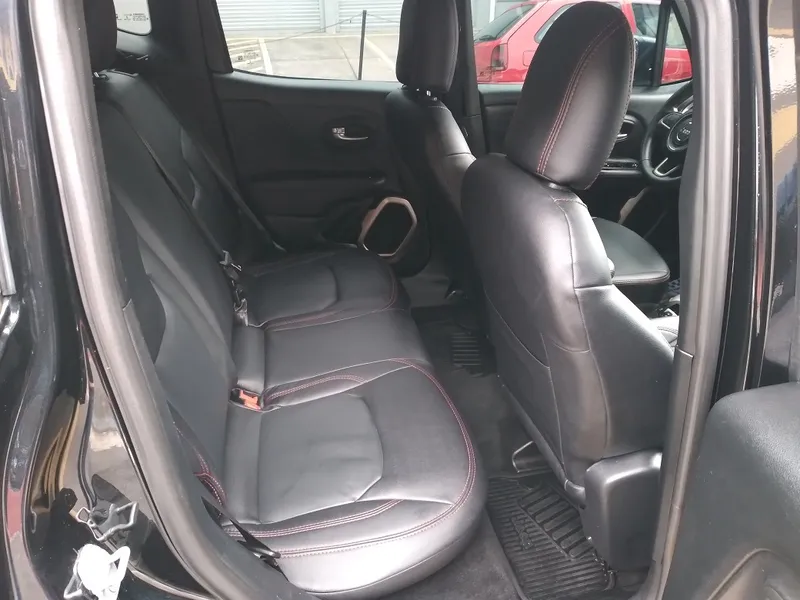 Jeep Renegade Preto