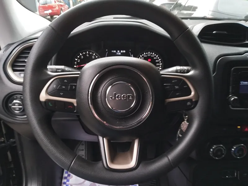 Jeep Renegade Preto