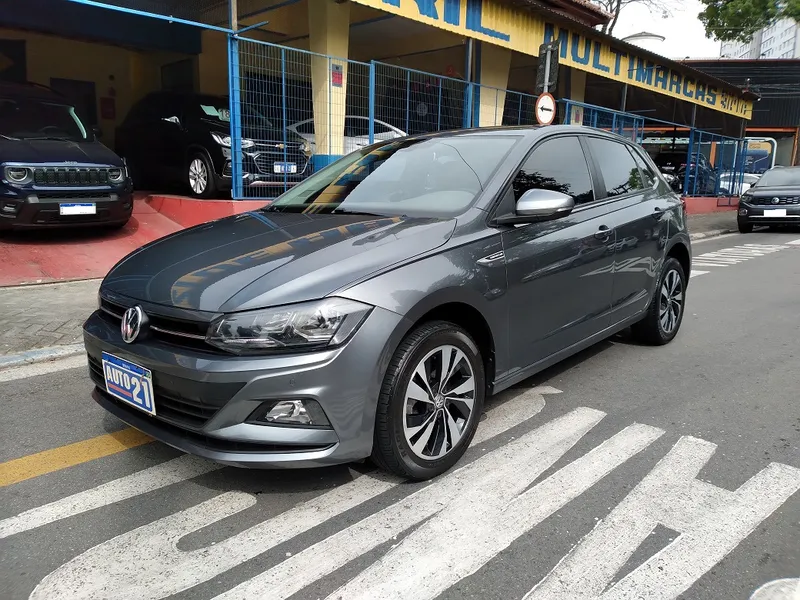 Volkswagen Polo Cinza