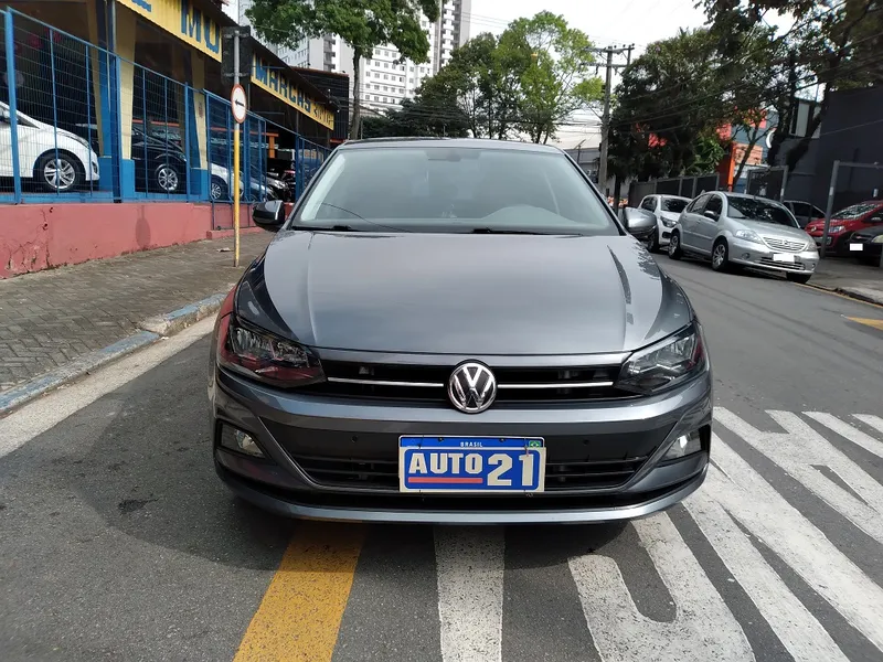 Volkswagen Polo Cinza