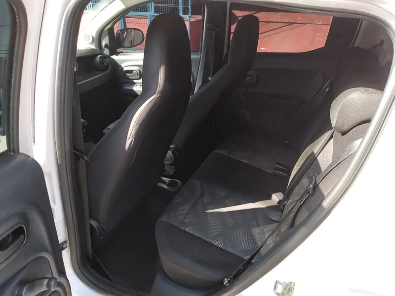 Fiat Mobi Branco