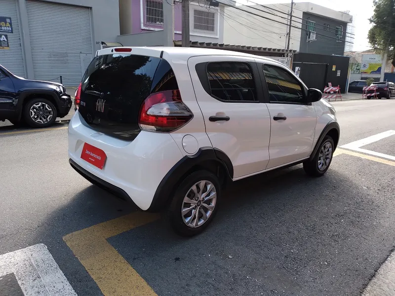 Fiat Mobi Branco