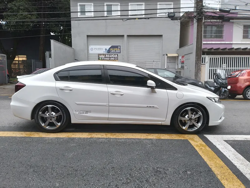 Honda Civic Branco