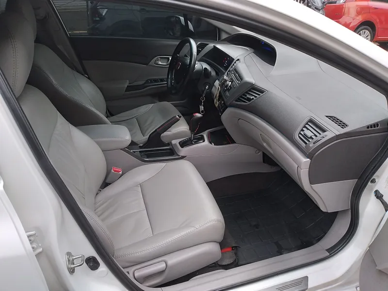 Honda Civic Branco