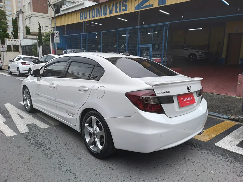 Honda Civic Branco
