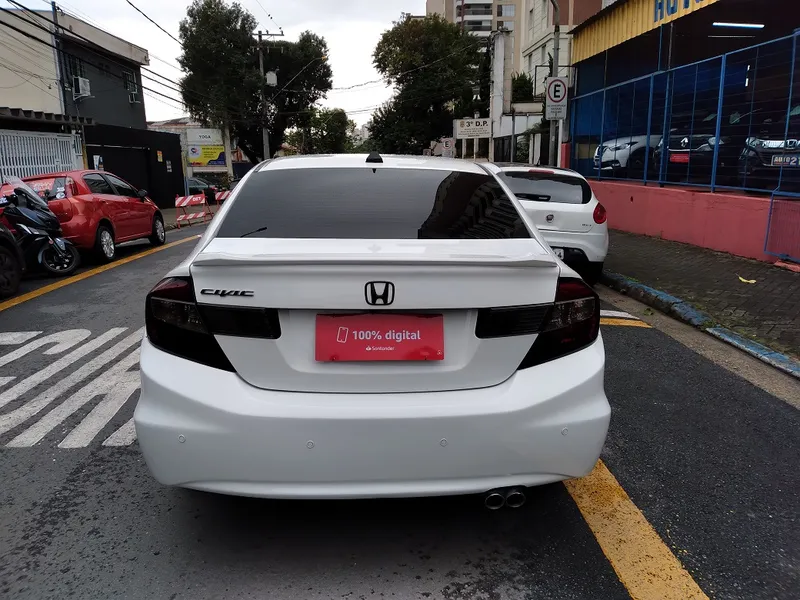 Honda Civic Branco