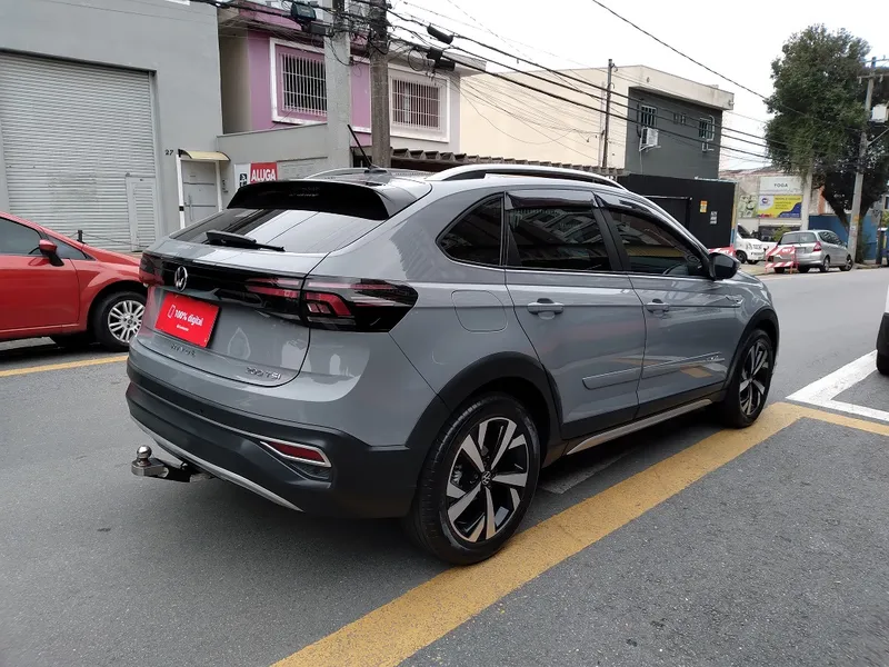 Volkswagen Nivus Cinza