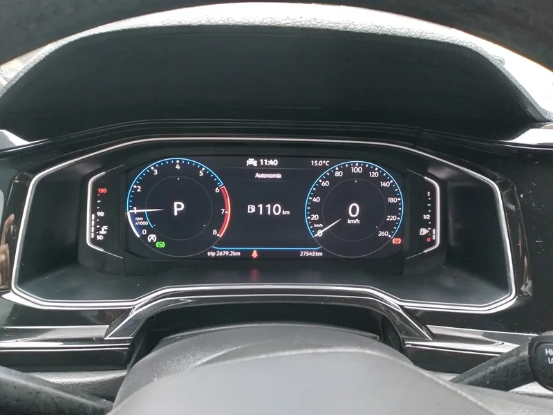 Volkswagen Nivus Cinza