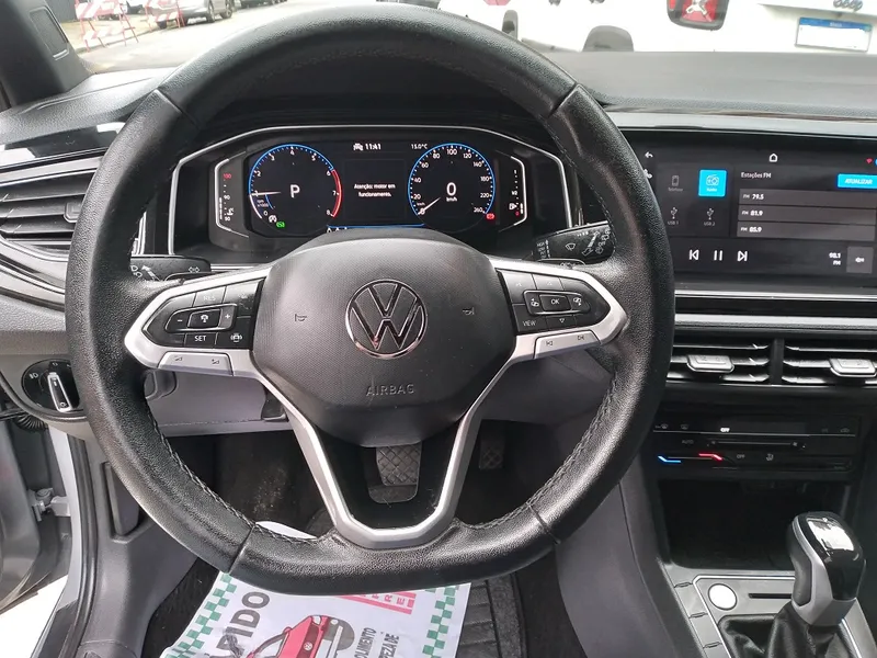 Volkswagen Nivus Cinza