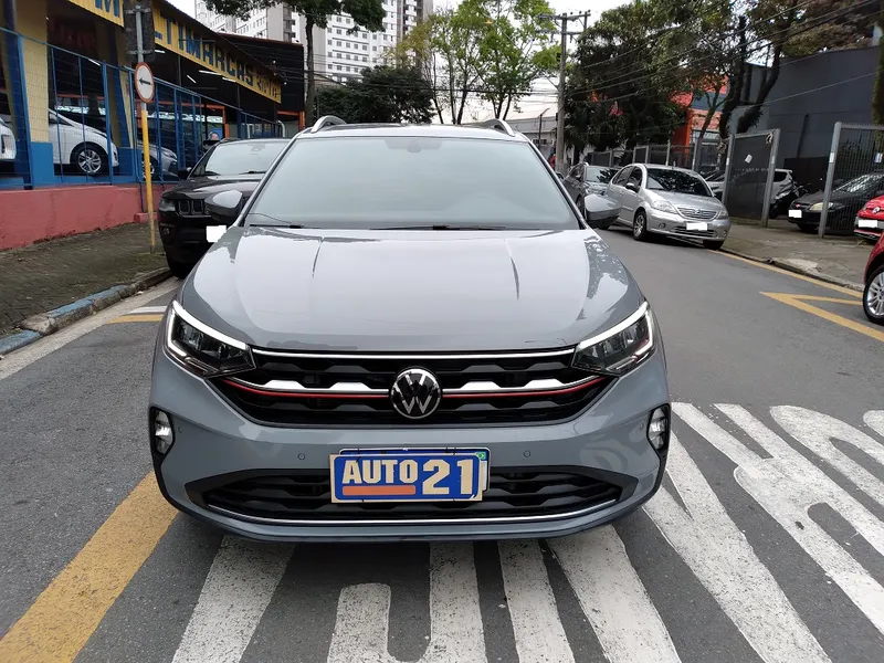 Volkswagen Nivus Cinza