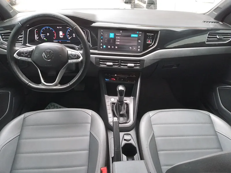 Volkswagen Nivus Cinza