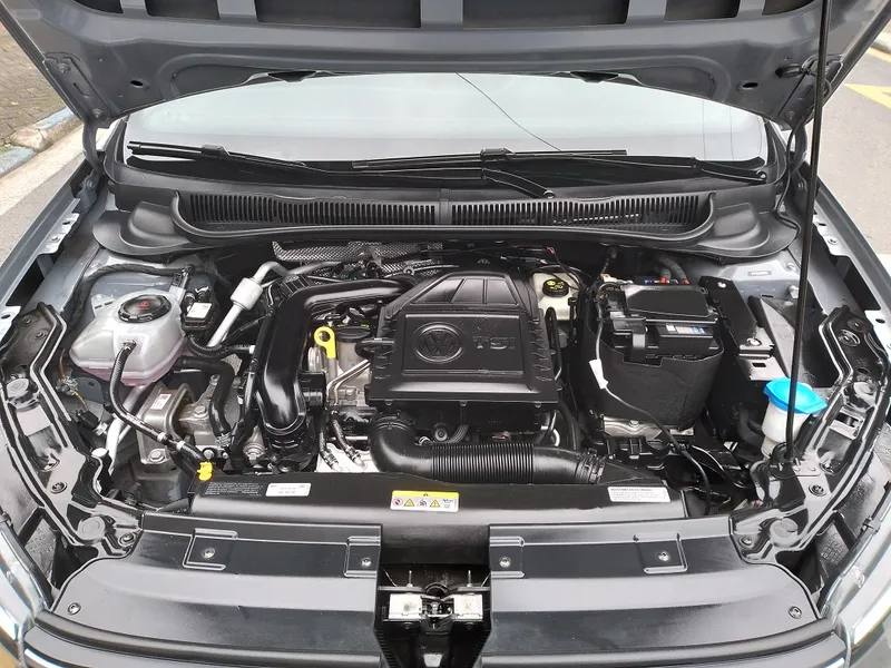 Volkswagen Nivus Cinza