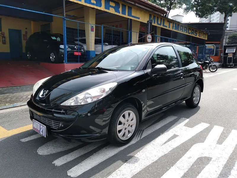 Peugeot 207 Preto