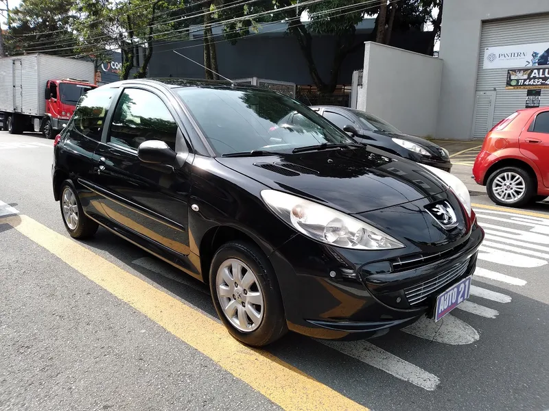 Peugeot 207 Preto
