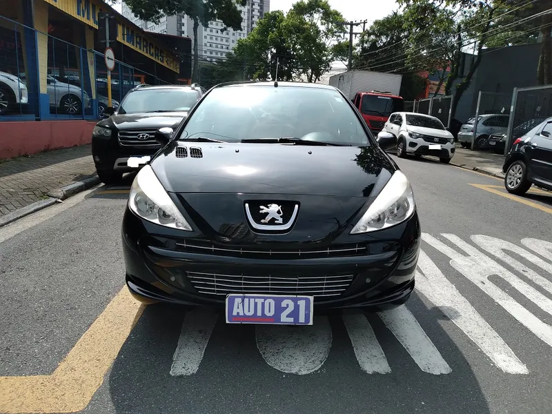 Peugeot 207 Preto