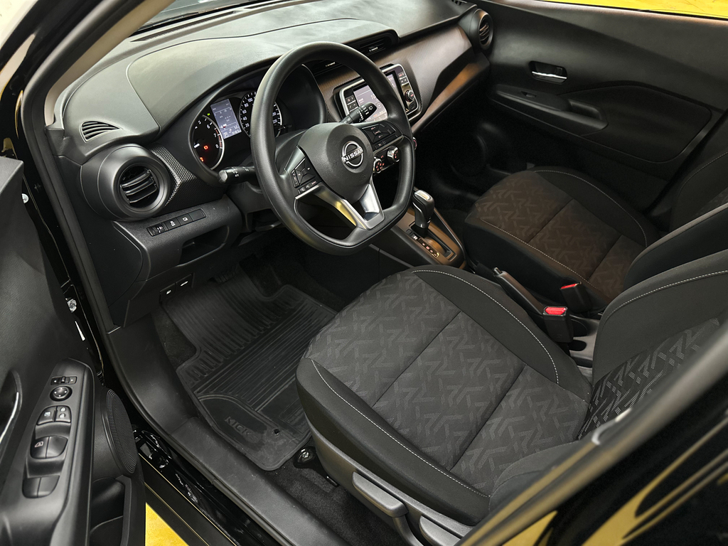 Nissan Kicks Preto