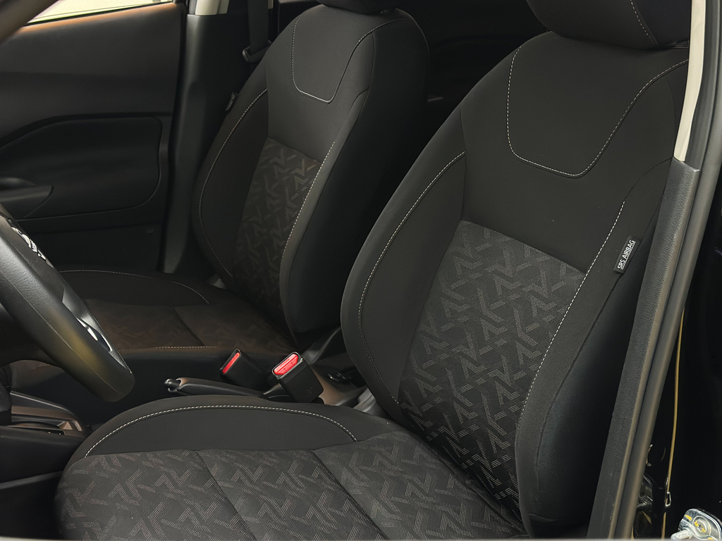 Nissan Kicks Preto